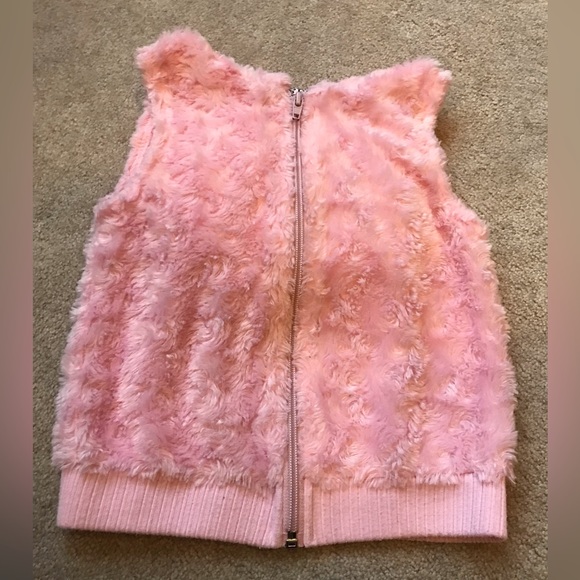 4/5 Pink Hooded Vest - Picture 2 of 3